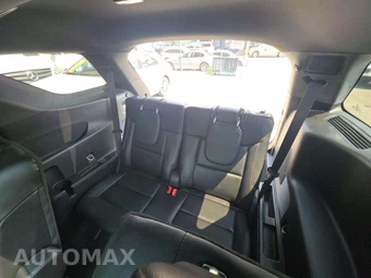 2020 Ford Explorer ST - miniatura 14