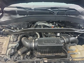 2020 Ford Explorer ST – miniatura 18
