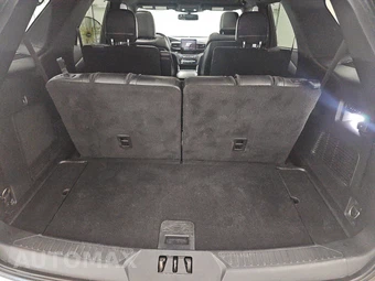 2020 Ford Explorer ST - miniatura 17