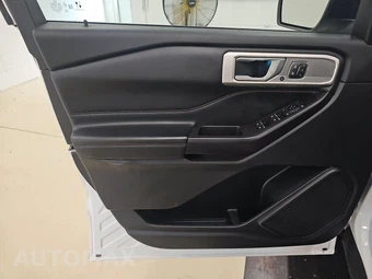 2020 Ford Explorer ST - miniatura 9