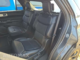 2020 Ford Explorer ST - miniatura 13