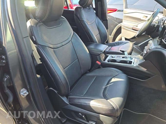 2020 Ford Explorer ST - miniatura 19