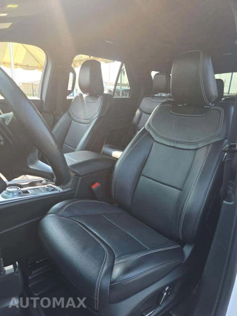2020 Ford Explorer ST - miniatura 6