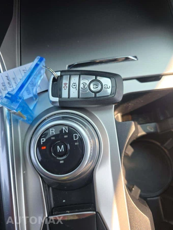 2020 Ford Explorer ST - miniatura 8