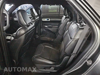 2020 Ford Explorer ST - miniatura 13