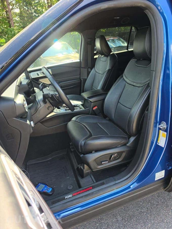 2020 Ford Explorer ST - miniatura 6