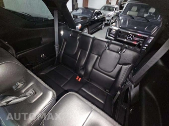 2020 Ford Explorer ST - miniatura 14