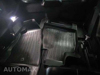 2020 Ford Explorer ST - miniatura 14