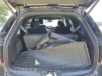 2020 Ford Explorer ST - miniatura 17