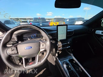 2020 Ford Explorer ST - miniatura 11