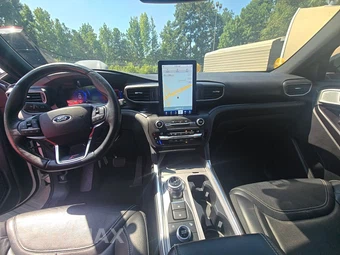 2020 Ford Explorer ST - miniatura 11
