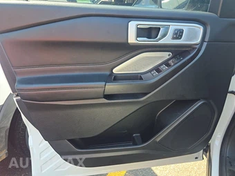 2020 Ford Explorer ST - miniatura 9