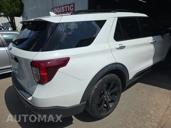 2020 Ford Explorer ST - miniatura 4