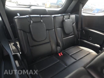 2020 Ford Explorer ST - miniatura 14