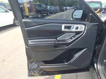 2020 Ford Explorer ST - miniatura 9
