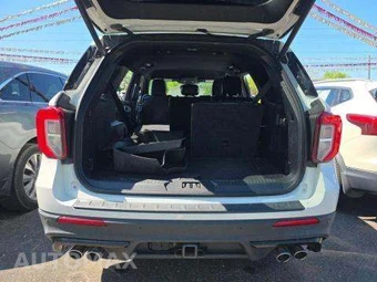 2020 Ford Explorer ST - miniatura 15
