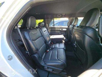 2020 Ford Explorer ST - miniatura 17