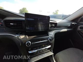 2020 Ford Explorer XLT – miniatura 11