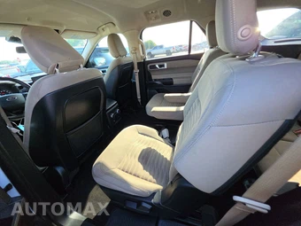 2020 Ford Explorer XLT – miniatura 13
