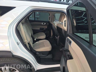 2020 Ford Explorer XLT - miniatura 17
