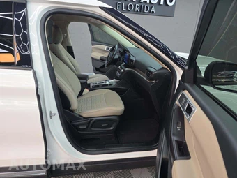 2020 Ford Explorer XLT - miniatura 19