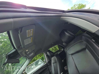 2020 Ford Explorer XLT – miniatura 11