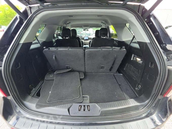 2020 Ford Explorer XLT – miniatura 15