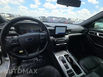2020 Ford Explorer XLT - miniatura 11