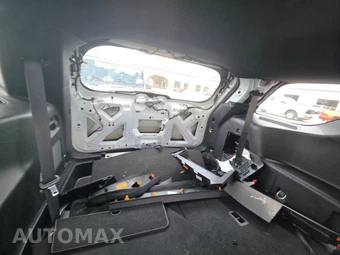2020 Ford Explorer XLT - miniatura 16