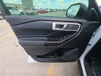 2020 Ford Explorer XLT - miniatura 9