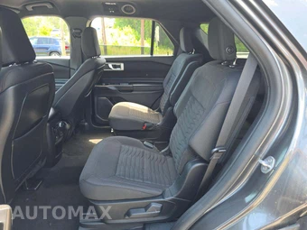 2020 Ford Explorer XLT - miniatura 10