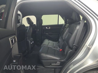 2020 Ford Explorer XLT - miniatura 13