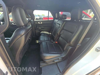 2020 Ford Explorer XLT - miniatura 13