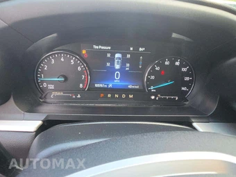 2020 Ford Explorer XLT - miniatura 6