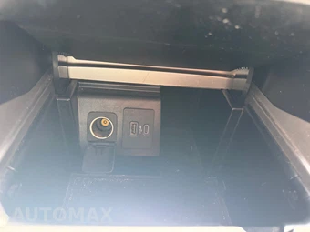 2020 Ford Explorer XLT - miniatura 30
