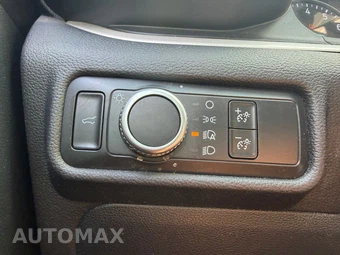 2020 Ford Explorer XLT - miniatura 32