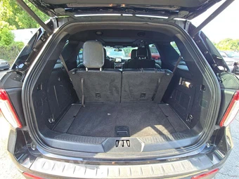 2020 Ford Explorer XLT - miniatura 12