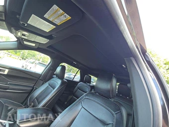 2020 Ford Explorer XLT - miniatura 8