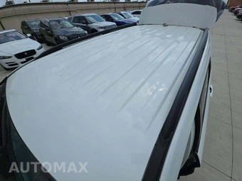 2020 Ford Explorer XLT - miniatura 9