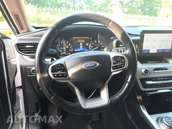 2020 Ford Explorer XLT – miniatura 10