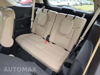 2020 Ford Explorer XLT - miniatura 11