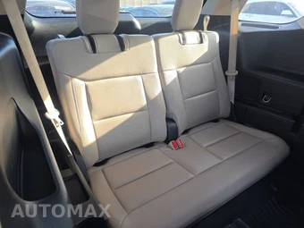2020 Ford Explorer XLT - miniatura 14