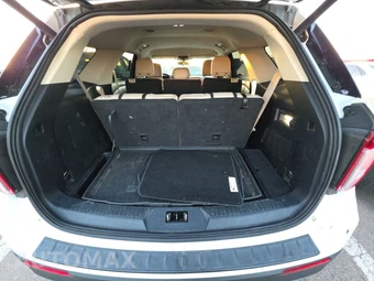 2020 Ford Explorer XLT - miniatura 23