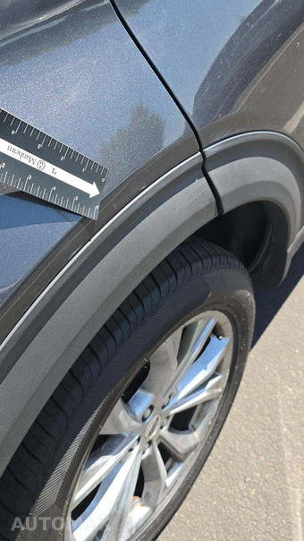 2020 Ford Explorer XLT - miniatura 26