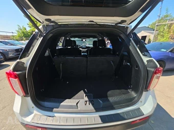2020 Ford Explorer XLT - miniatura 15