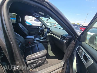 2020 Ford Explorer XLT - miniatura 8