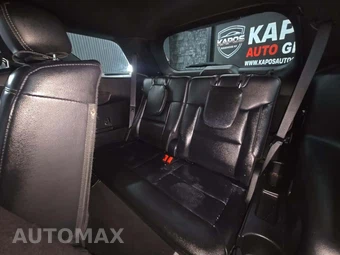 2020 Ford Explorer XLT - miniatura 11