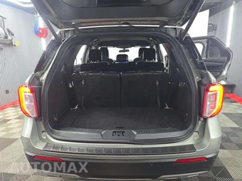 2020 Ford Explorer XLT - miniatura 12