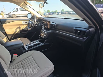 2020 Ford Explorer XLT – miniatura 8
