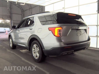 2020 Ford Explorer XLT - miniatura 6